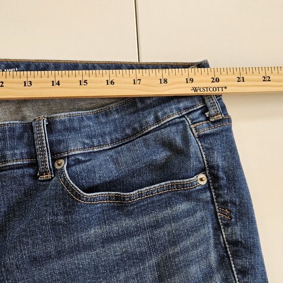 Torrid Jean Women 24S Short Blue Perfect Boyfriend Ankle Vintage Stretch Western - Picture 5 of 16